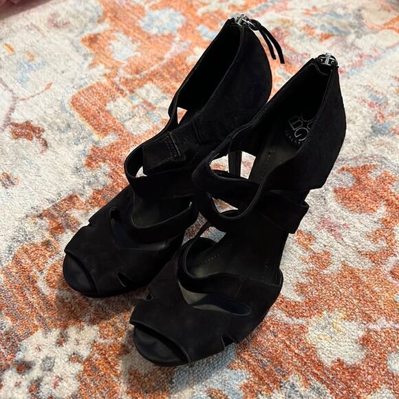 BCBG generation Black Heels  - Picture 1 of 6